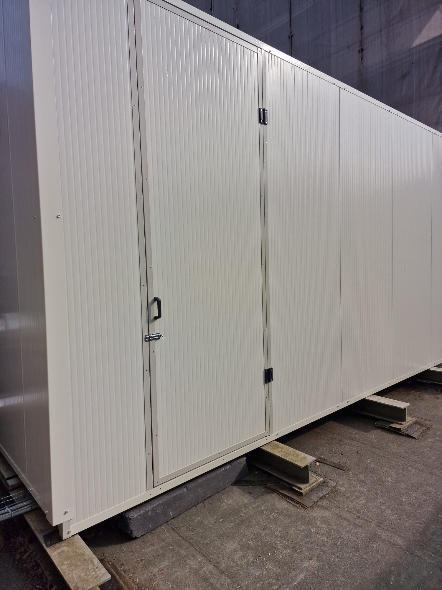 Cabina fonoisolante per pompe di calore